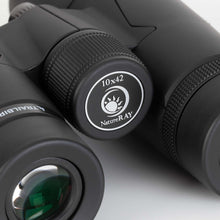 Load image into Gallery viewer, NatureRAY Trailbird 10x42 Black Binoculars